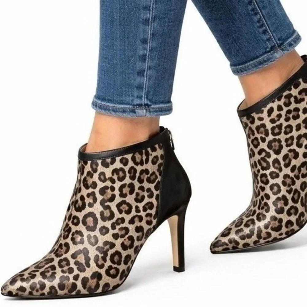 Adrienne Vittadini Sarah Leopard Calf Hair Wedge Booties‎ Women 7.5 Pointed Toe